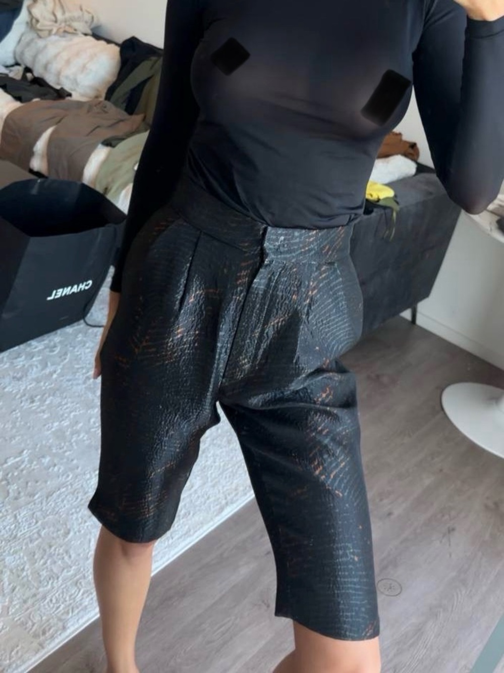 High-Waist Black Bermuda Capris with Subtle Copper Accents
